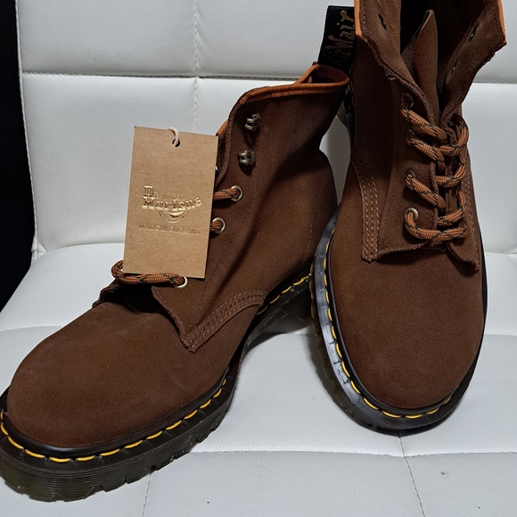 Dr Martens 101 C.F. Stead Tan Suede Boots W/Ben SDr. Martens Brown Leather Boots - Picture 4 of 10